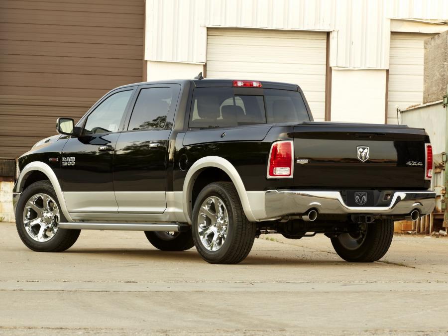  Dodge Ram 1500 Laramie Crew Cab 2012 года  (фото 5 из 30)